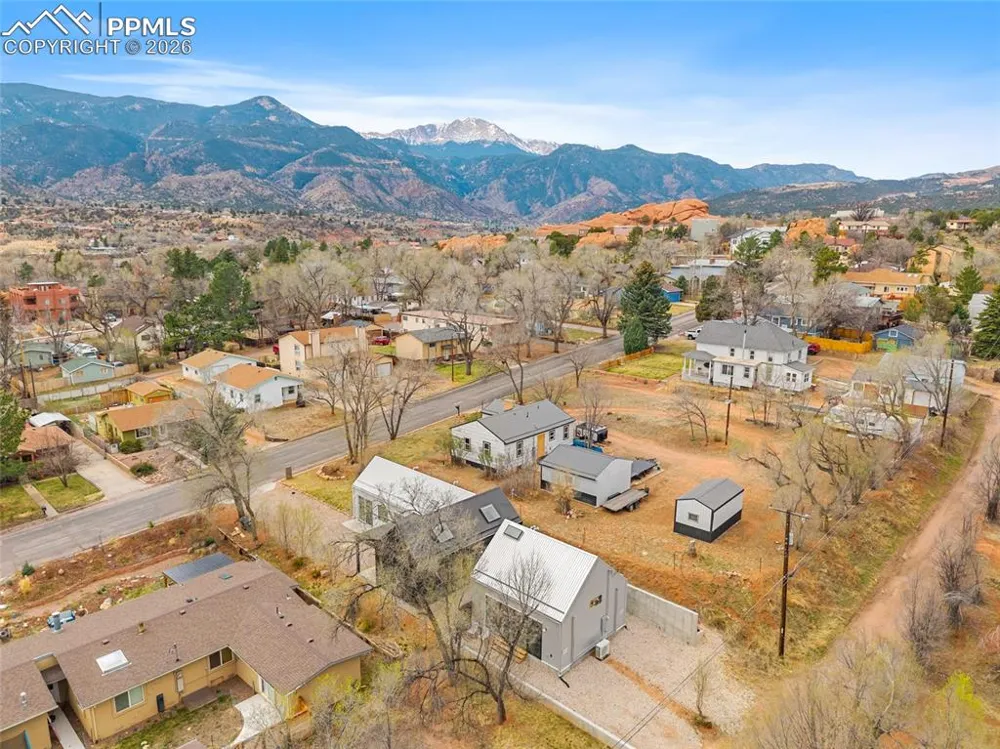 3328 W Bijou Street Colorado Springs, CO 80904
