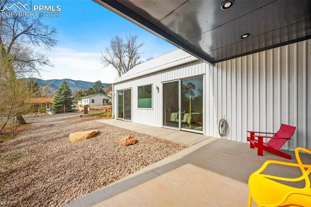 3328 W Bijou Street Colorado Springs, CO 80904