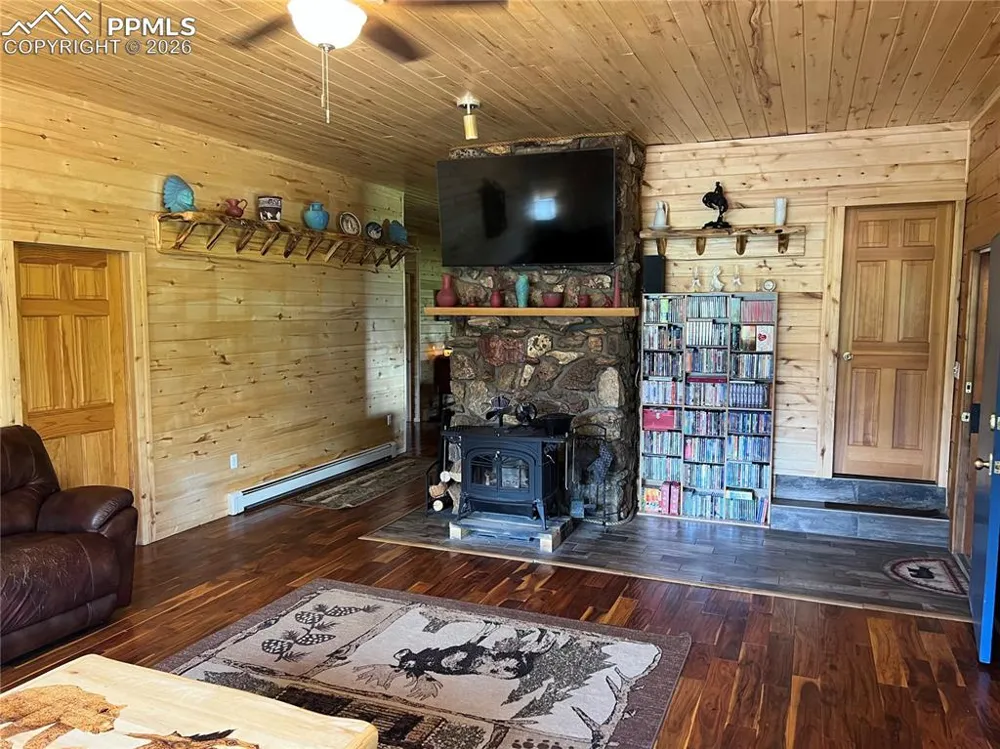 87 Thompson Road La Veta, CO 81055