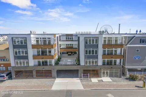 1010 Boulevard #1 D