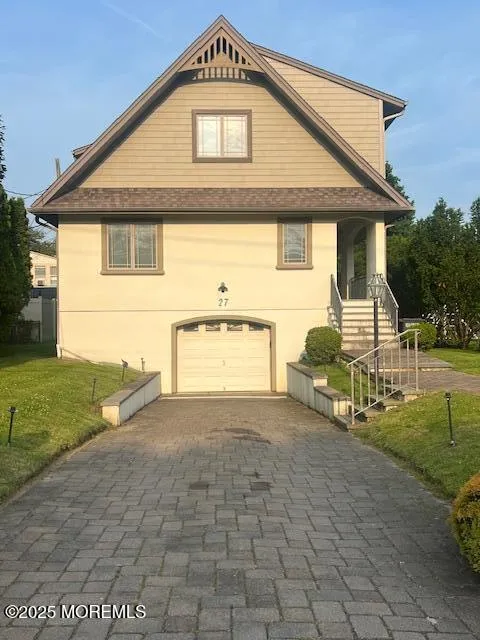27 Richmond Avenue