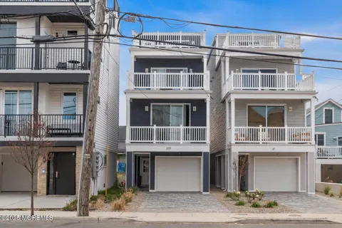 109 Grant Avenue