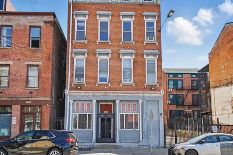 64 E McMicken Avenue
