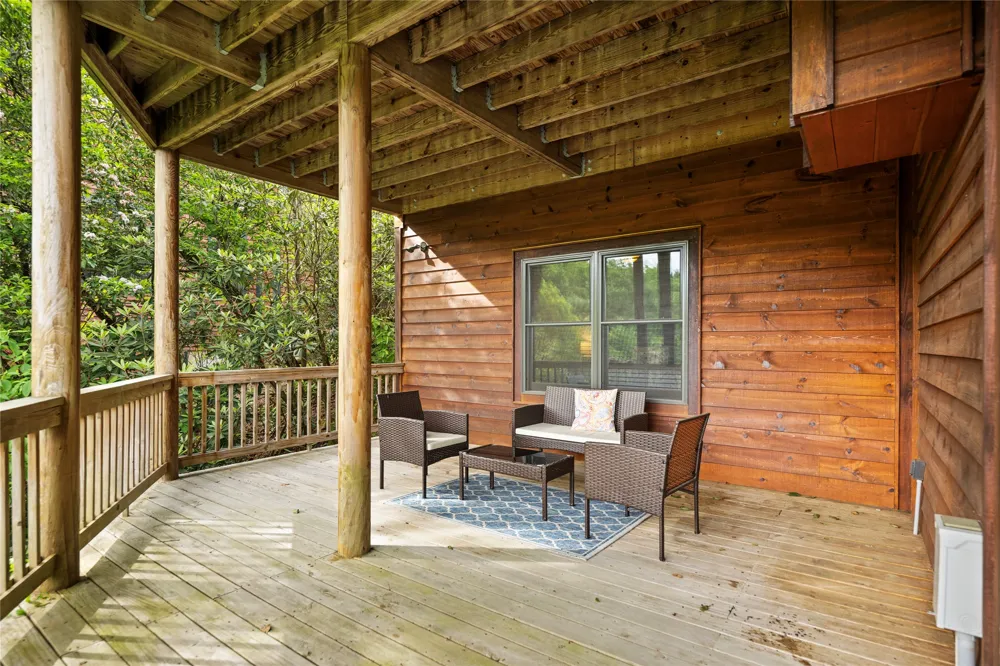 193 Cucumber Court Sapphire, NC 28774