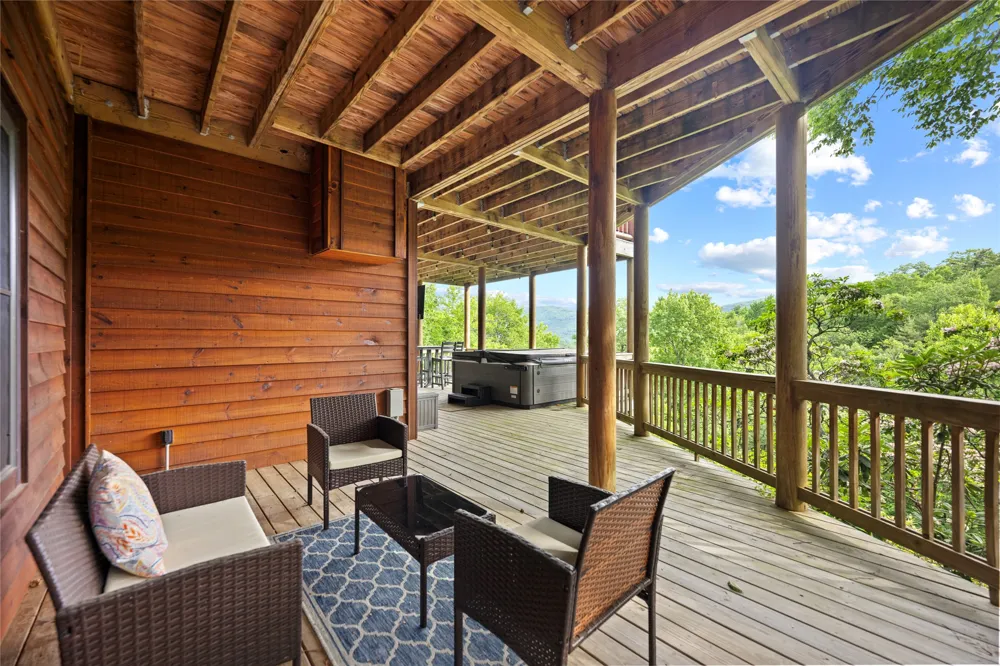 193 Cucumber Court Sapphire, NC 28774