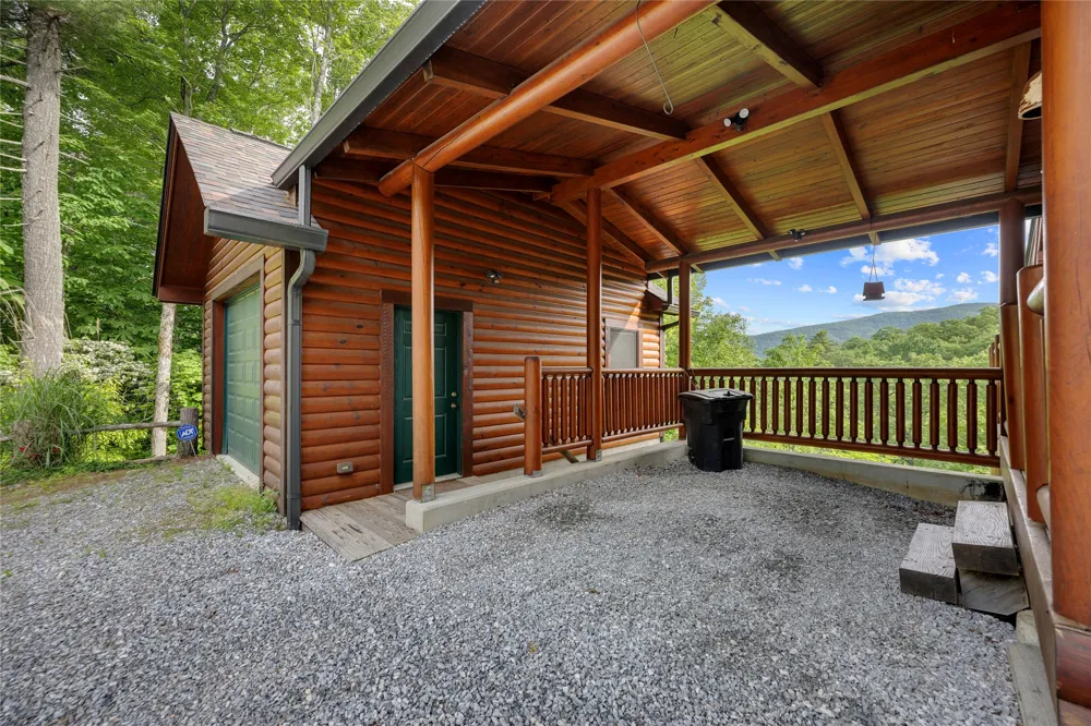 193 Cucumber Court Sapphire, NC 28774