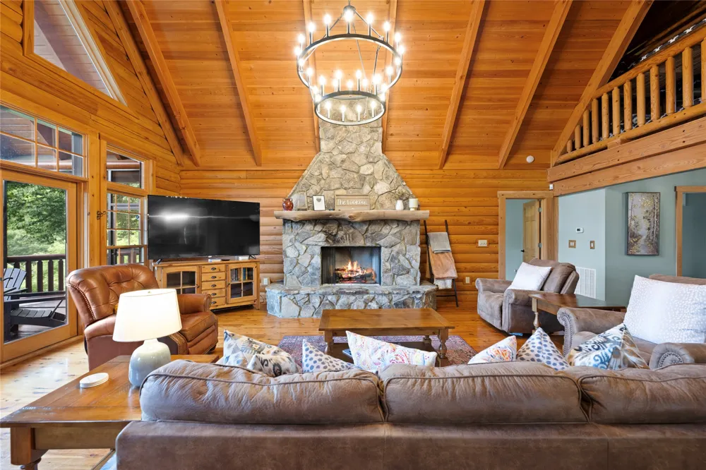 193 Cucumber Court Sapphire, NC 28774