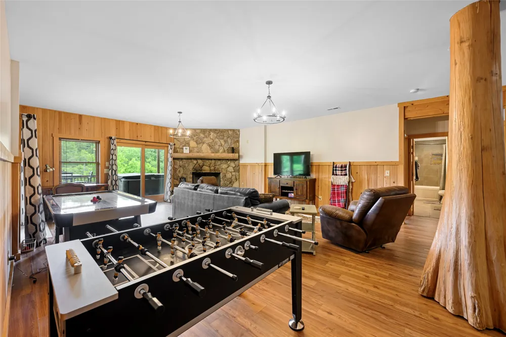 193 Cucumber Court Sapphire, NC 28774