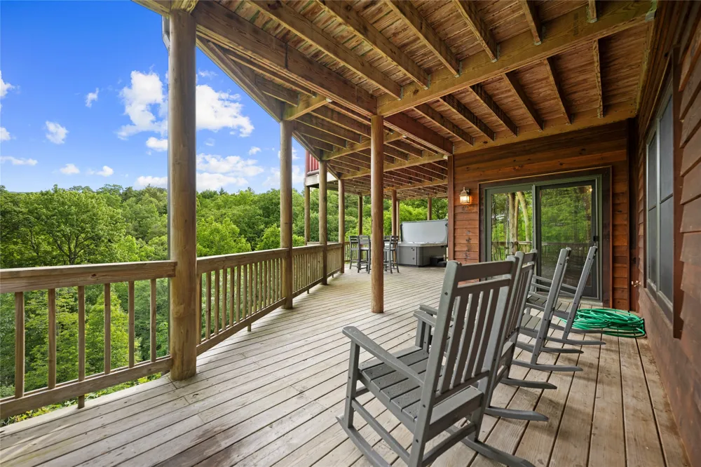 193 Cucumber Court Sapphire, NC 28774