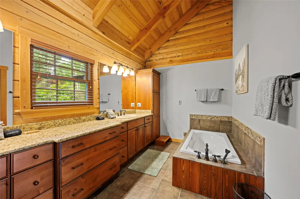 193 Cucumber Court Sapphire, NC 28774