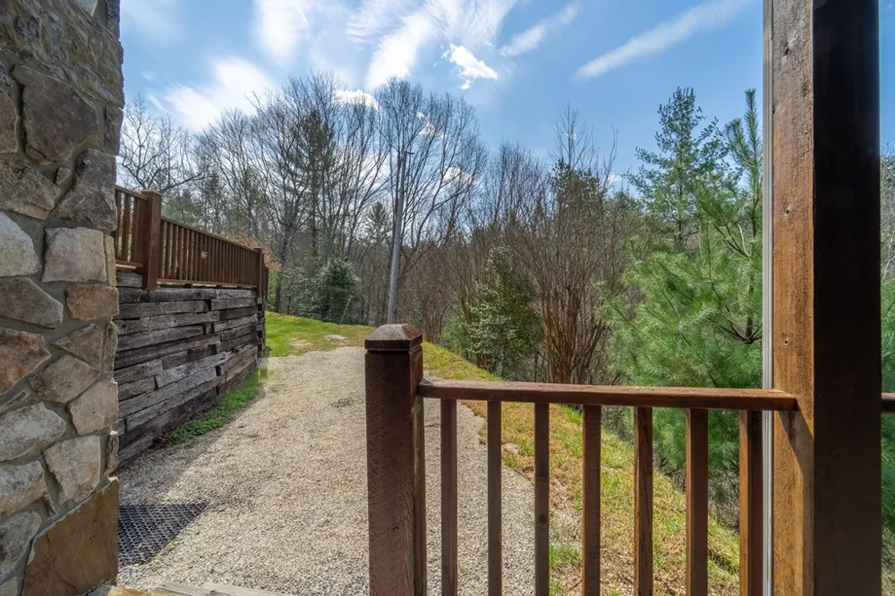 Double Springs Drive Almond, NC 28702