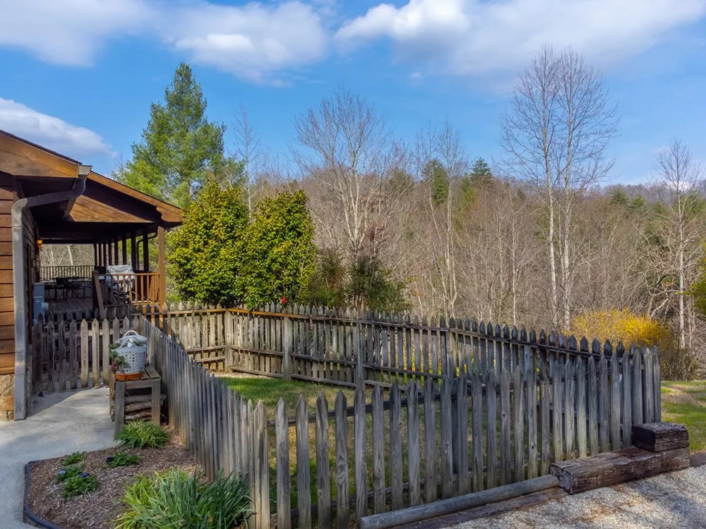 Double Springs Drive Almond, NC 28702