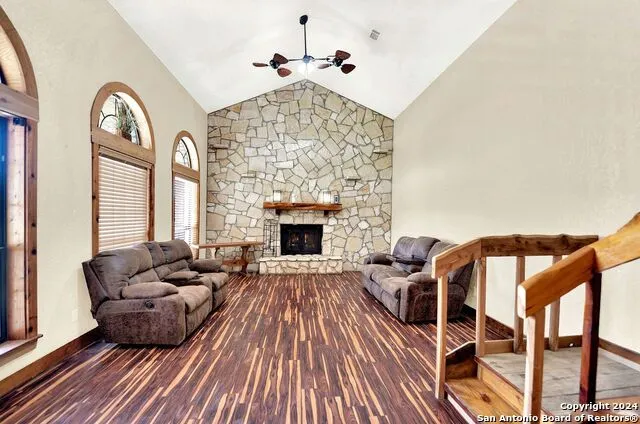 231 PR 2510 Hondo, TX 78861
