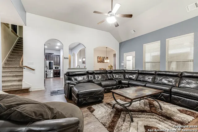 10456 Ivy Flower Schertz, TX 78154
