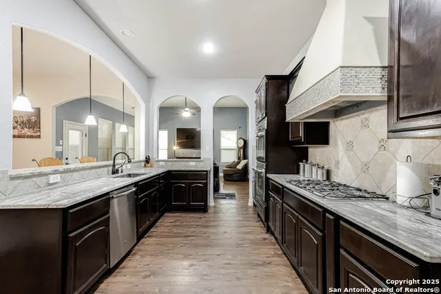 10456 Ivy Flower Schertz, TX 78154