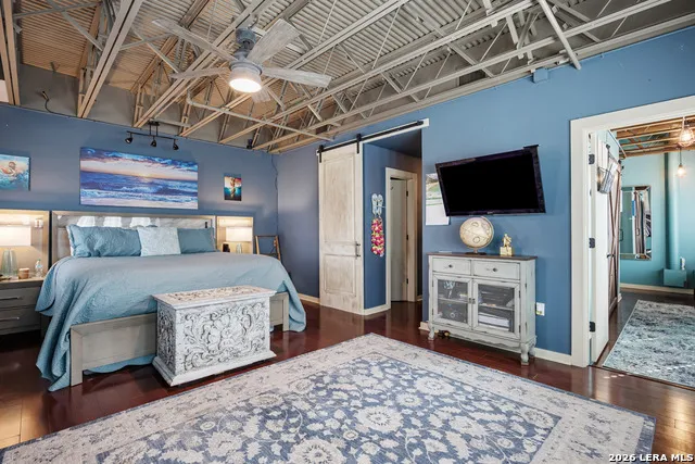 901 Upper Broadway #APT 201 Corpus Christi, TX 78401