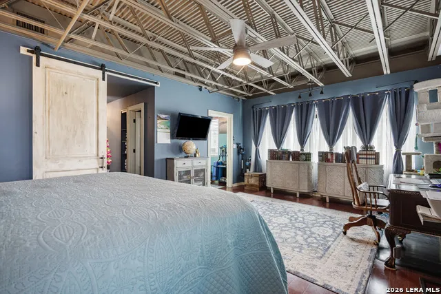 901 Upper Broadway #APT 201 Corpus Christi, TX 78401