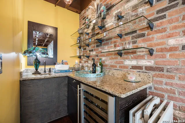 901 Upper Broadway #APT 201 Corpus Christi, TX 78401