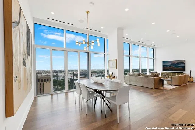 123 Lexington #1806 San Antonio, TX 78205