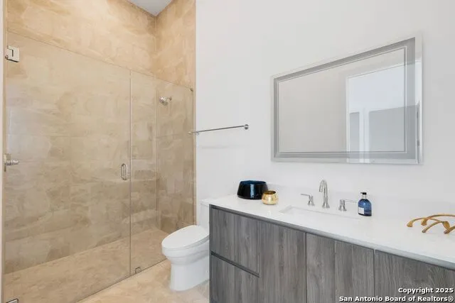 123 Lexington #1806 San Antonio, TX 78205