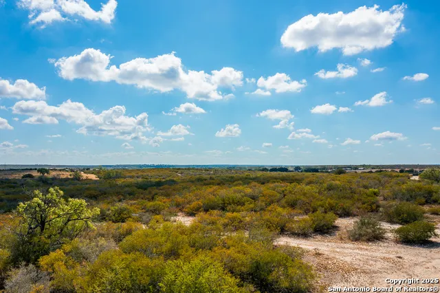 840 county road 652 Devine, TX 78016
