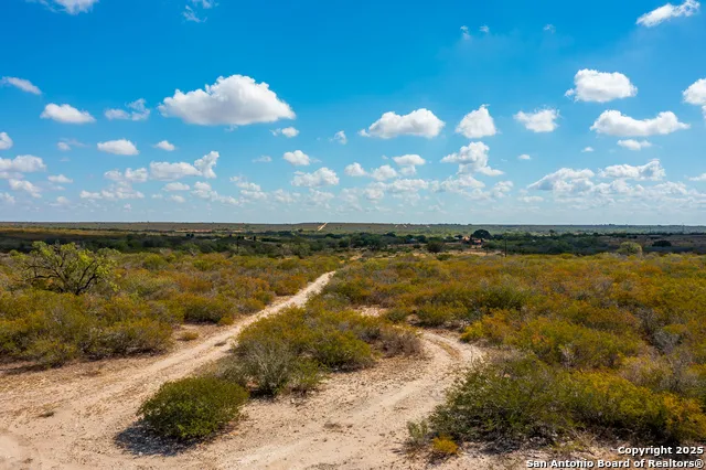 840 county road 652 Devine, TX 78016