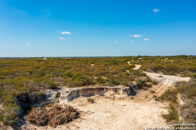840 county road 652 Devine, TX 78016