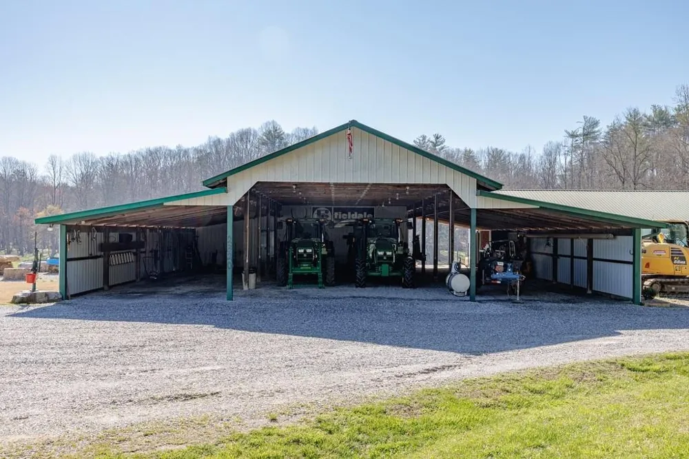 2320 Hardman Road Clarkesville, GA 30523