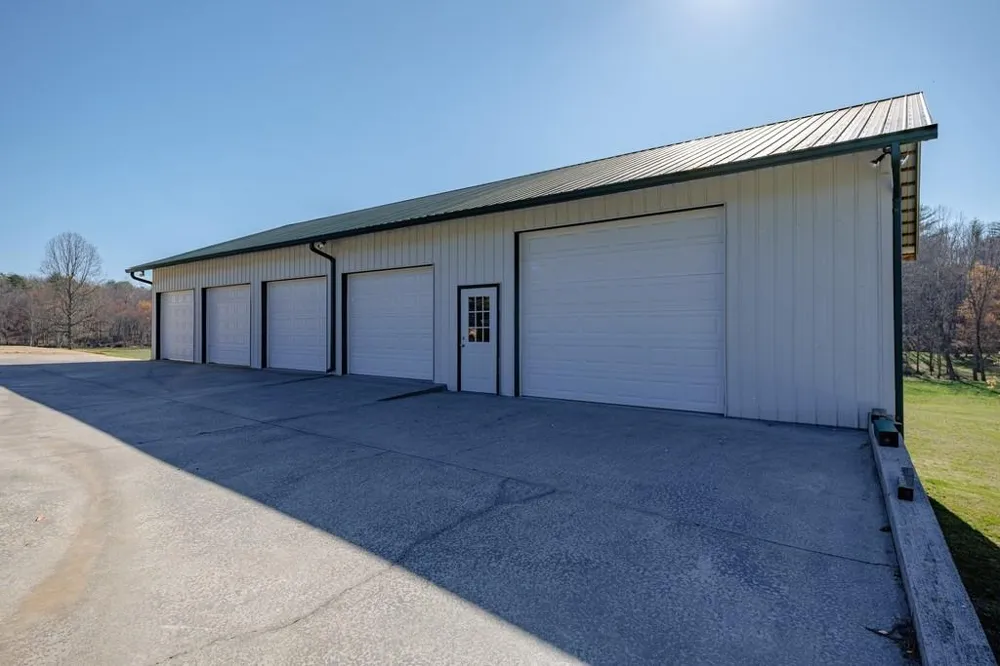 2320 Hardman Road Clarkesville, GA 30523
