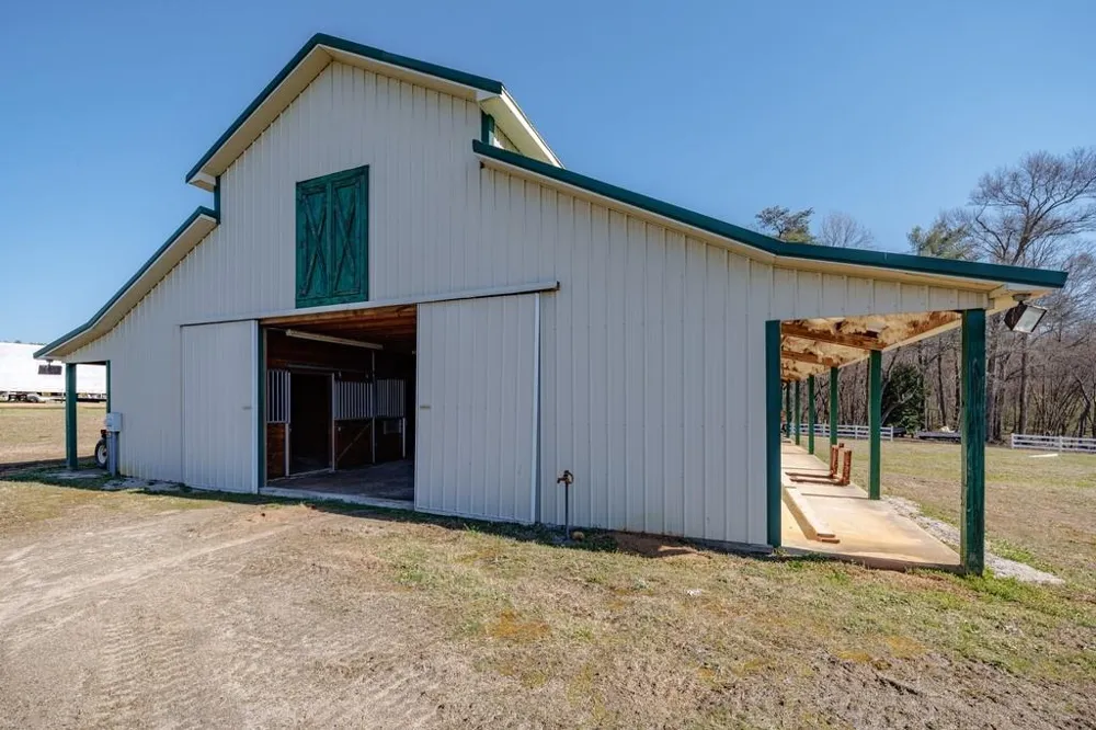 2320 Hardman Road Clarkesville, GA 30523