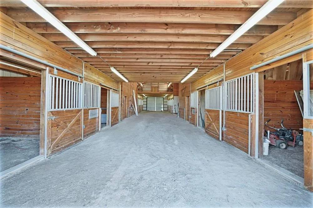 2320 Hardman Road Clarkesville, GA 30523