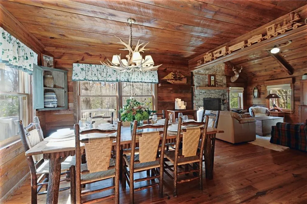 2320 Hardman Road Clarkesville, GA 30523