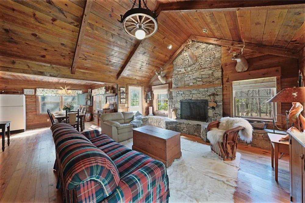 2320 Hardman Road Clarkesville, GA 30523