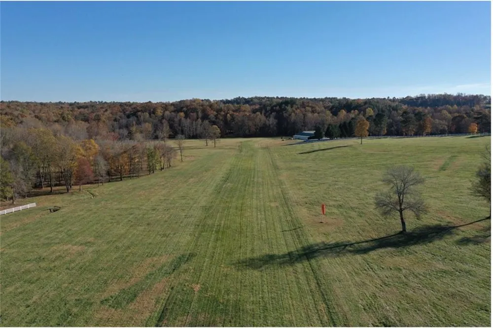 2320 Hardman Road Clarkesville, GA 30523