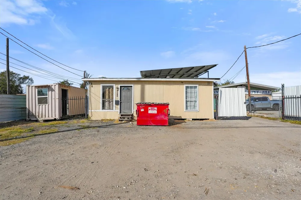 2125 Aldine Bender Road Houston, TX 77032