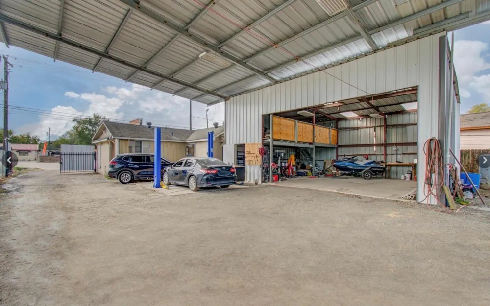 2125 Aldine Bender Road Houston, TX 77032
