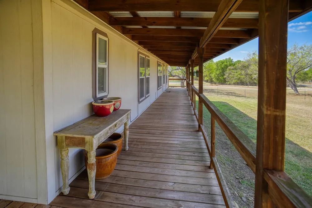 4495 Taylorsville Road Red Rock, TX 78662