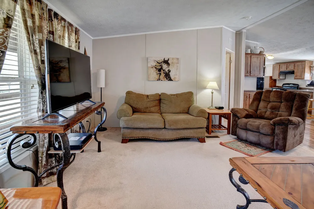 4495 Taylorsville Road Red Rock, TX 78662