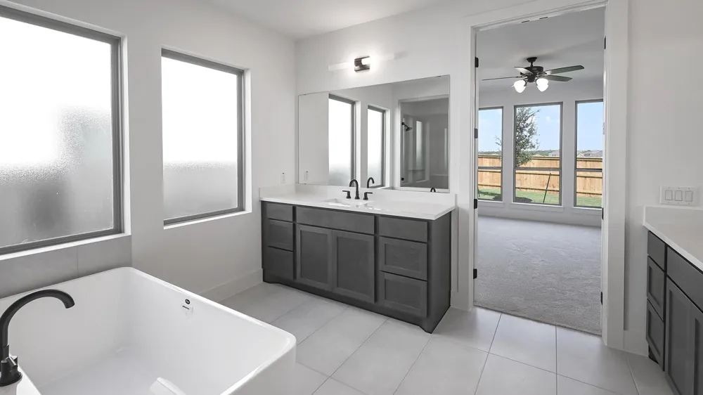 434 Bay Breeze Drive Kyle, TX 78640