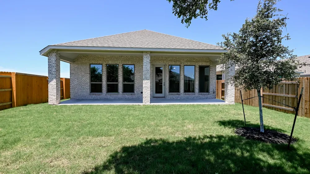 126 Basket Flower Loop Kyle, TX 78640
