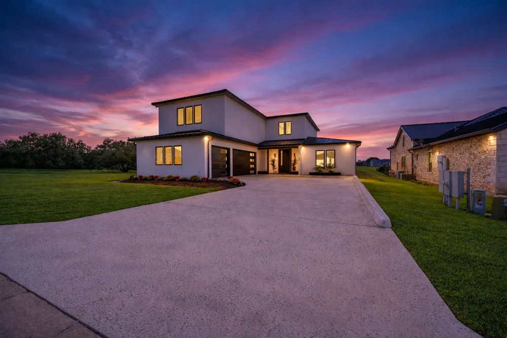 110 Clearwater Drive Kingsland, TX 78639