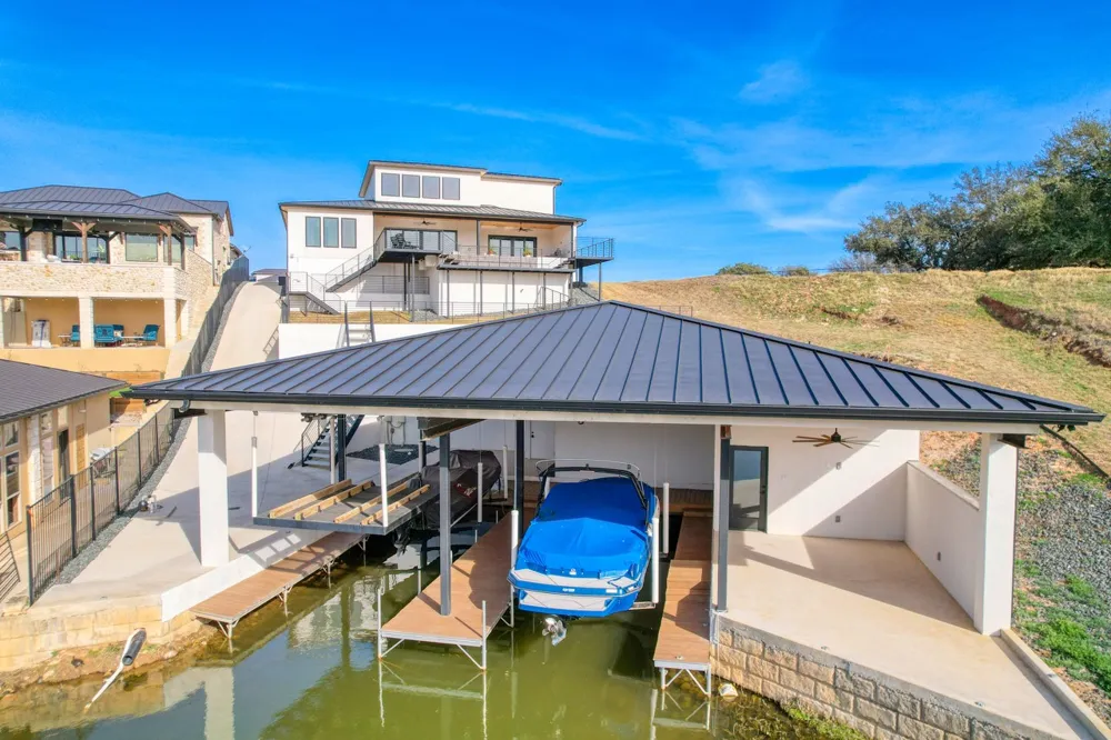 110 Clearwater Drive Kingsland, TX 78639