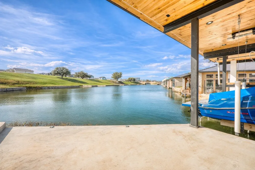 110 Clearwater Drive Kingsland, TX 78639