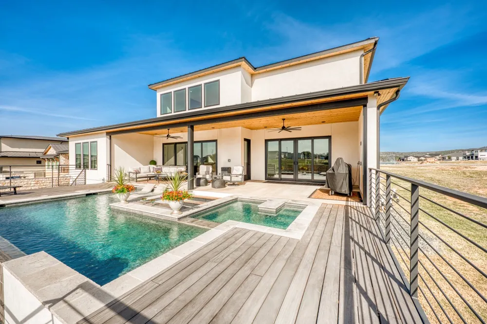 110 Clearwater Drive Kingsland, TX 78639