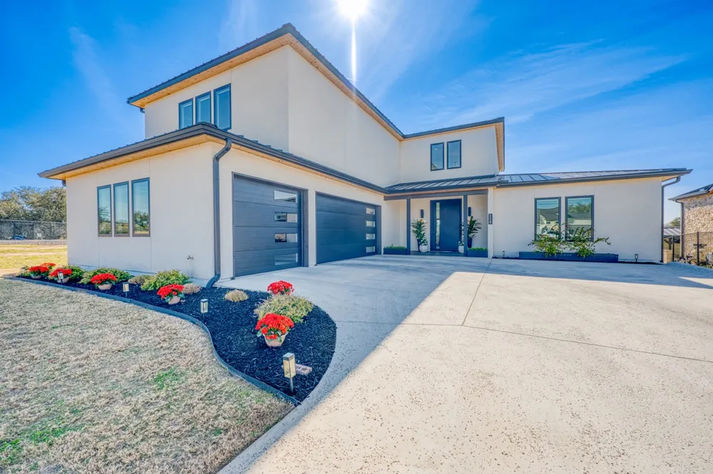110 Clearwater Drive Kingsland, TX 78639