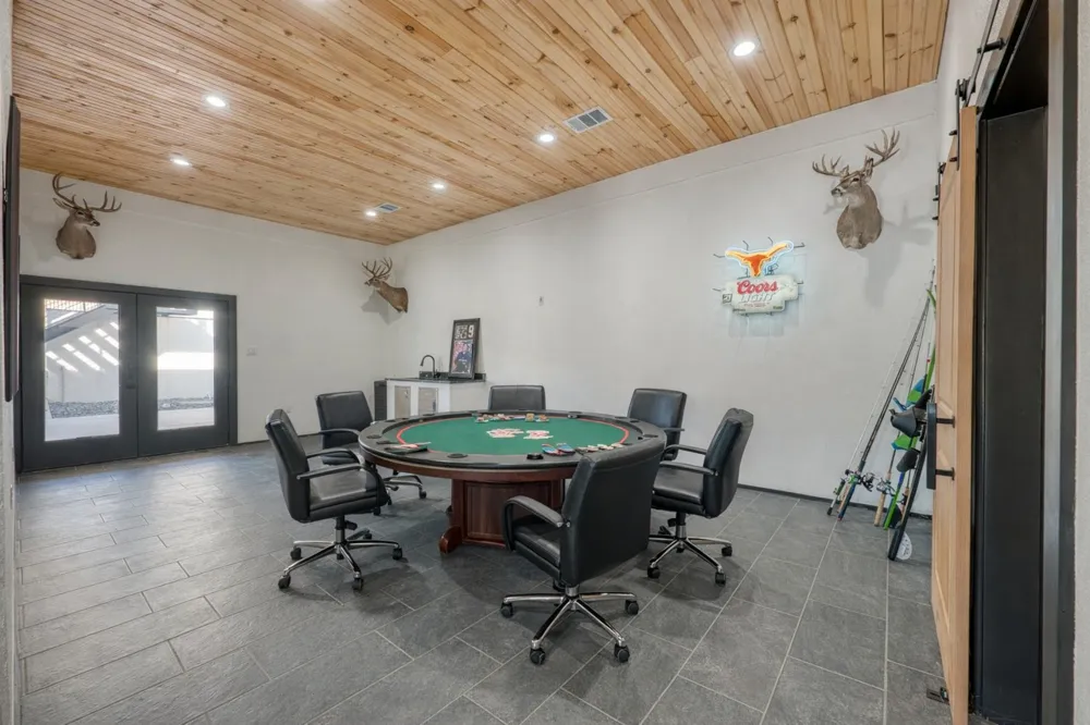 110 Clearwater Drive Kingsland, TX 78639