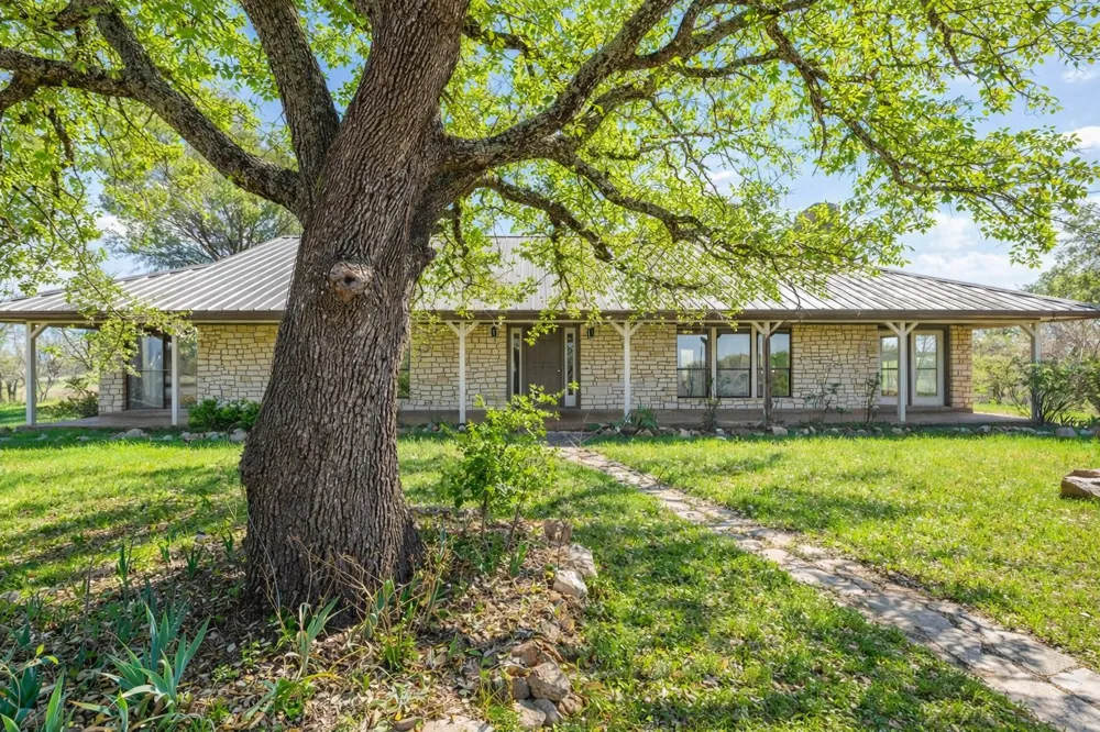 3410 W Ranch Road 152 Llano, TX 78643