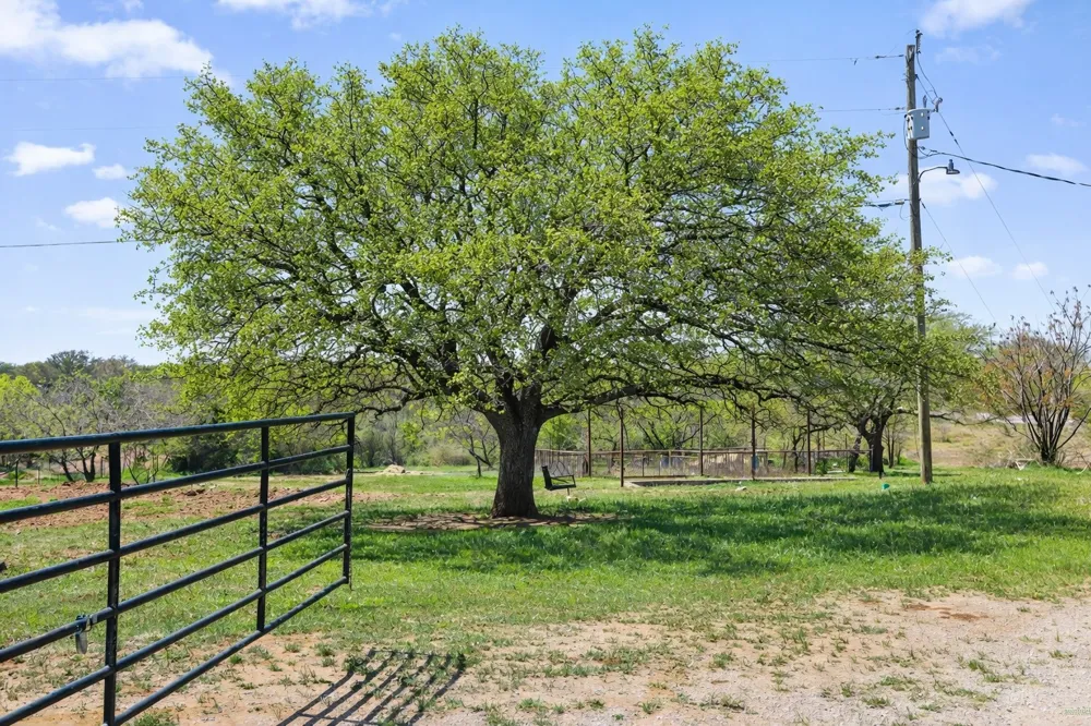 3410 W Ranch Road 152 Llano, TX 78643