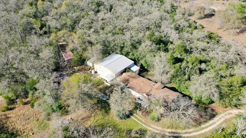6615 County Road 308 Caldwell, TX 77836