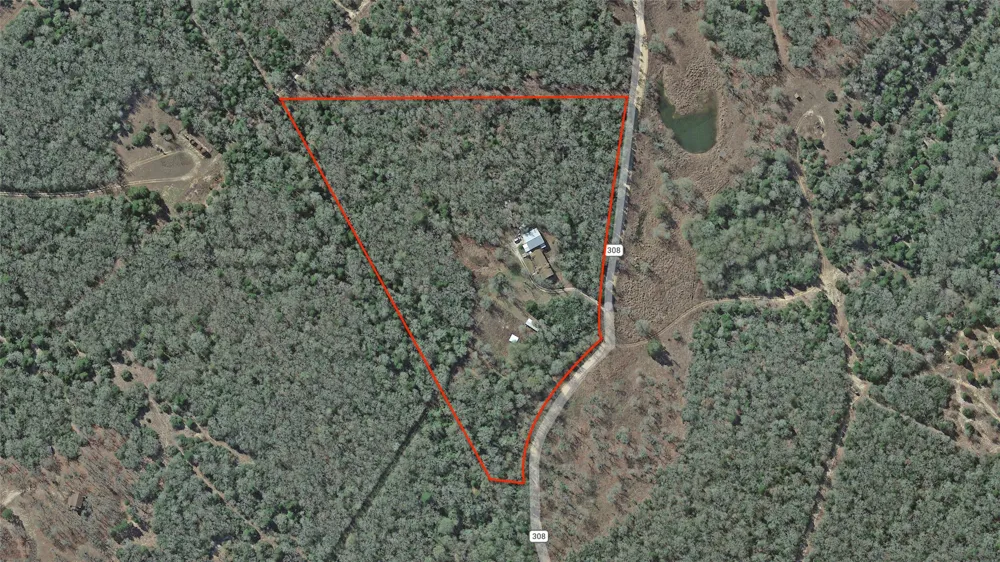 6615 County Road 308 Caldwell, TX 77836